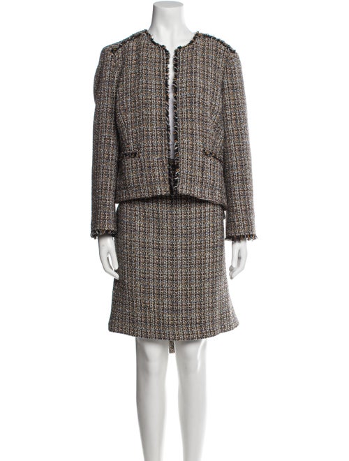 Hobbs London Tweed Pattern Distressed Accents Skirt Suit