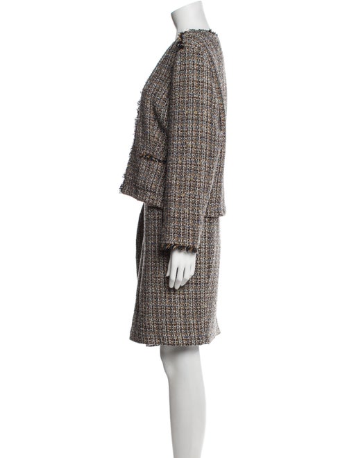 Hobbs London Tweed Pattern Distressed Accents Skirt Suit