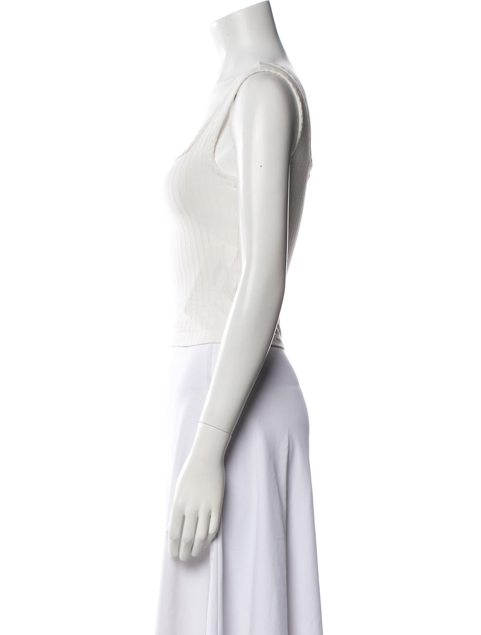 Helsa Square Neckline Sleeveless Crop Top