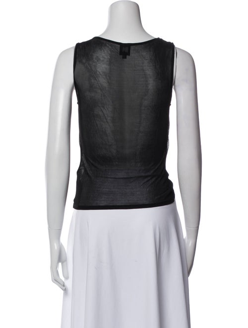 Helsa Bateau Neckline Sleeveless Crop Top