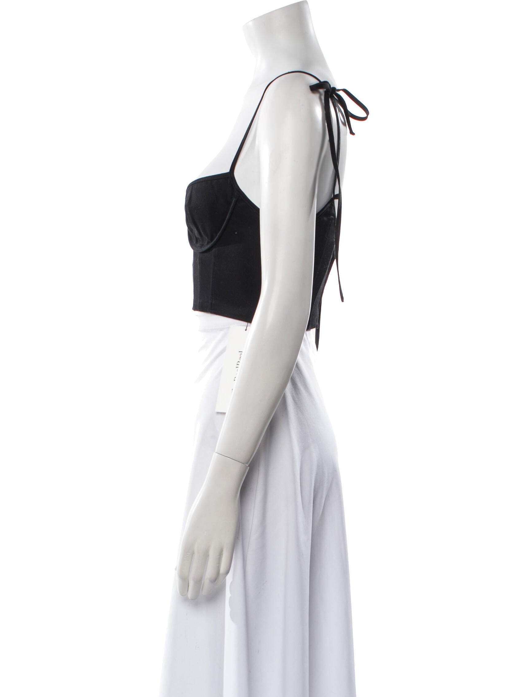 Helsa Square Neckline Sleeveless Crop Top