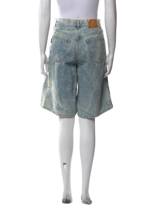 Haikure Knee-Length Shorts