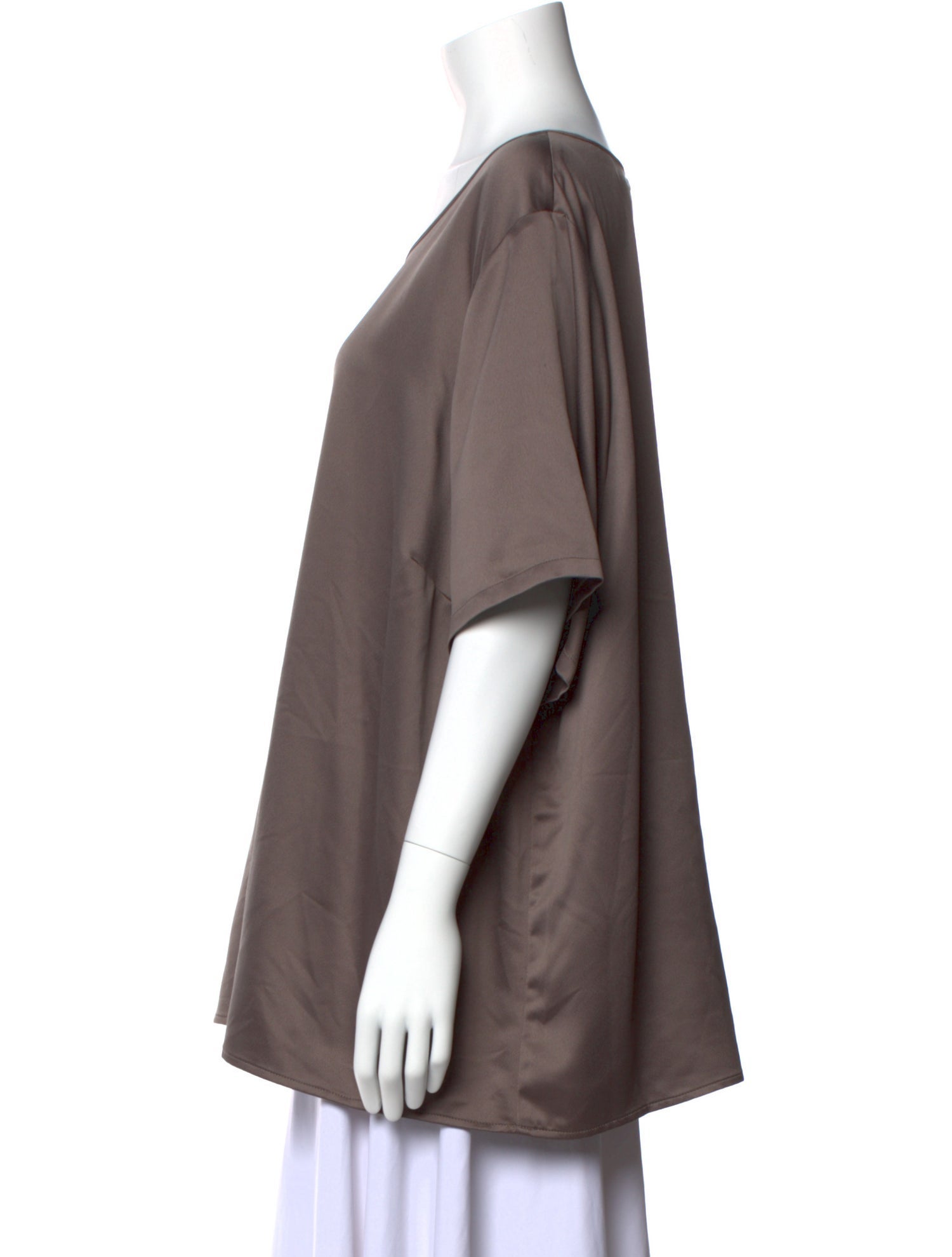 11 Honoré Scoop Neck Short Sleeve T-Shirt