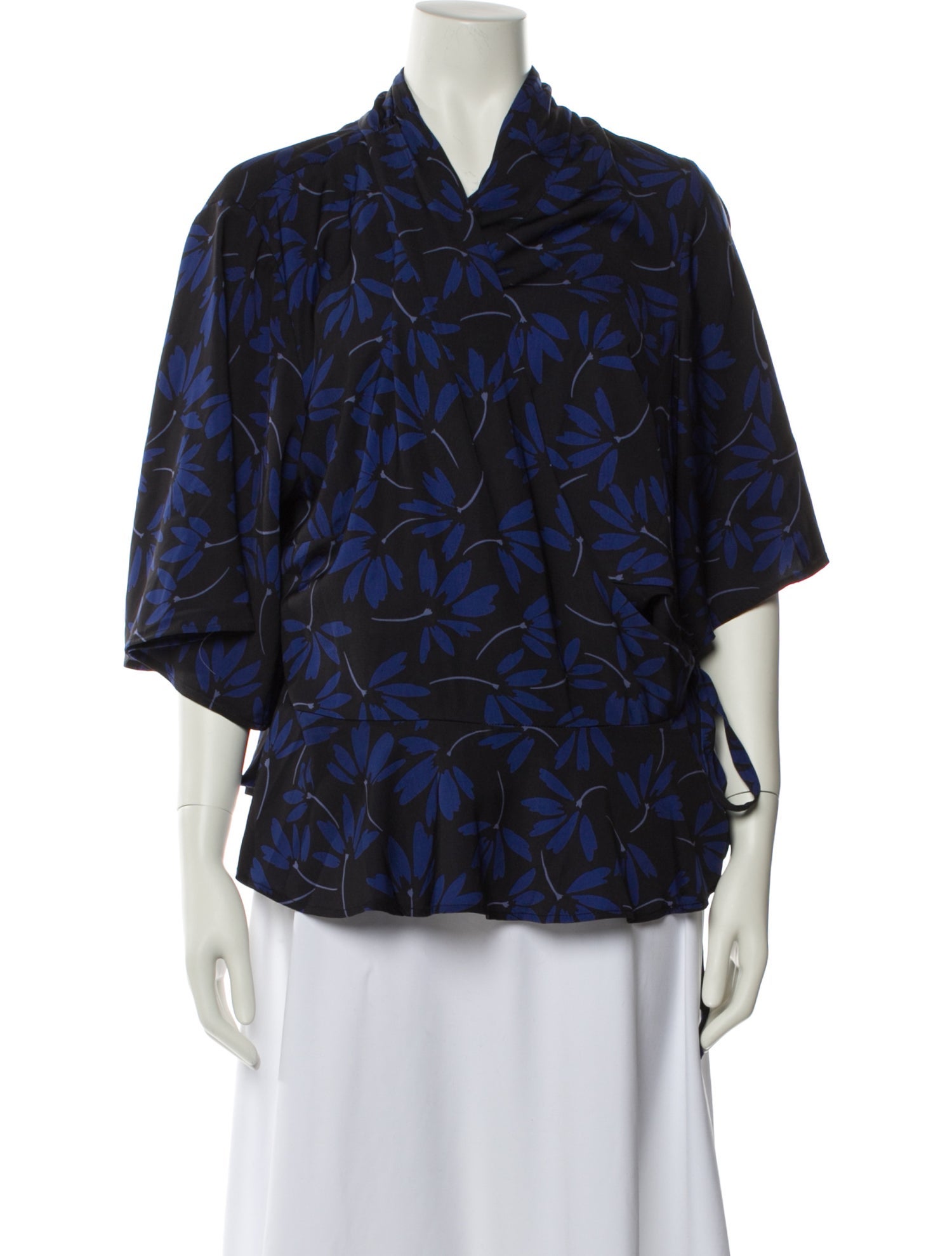 11 Honoré Printed V-Neck Blouse
