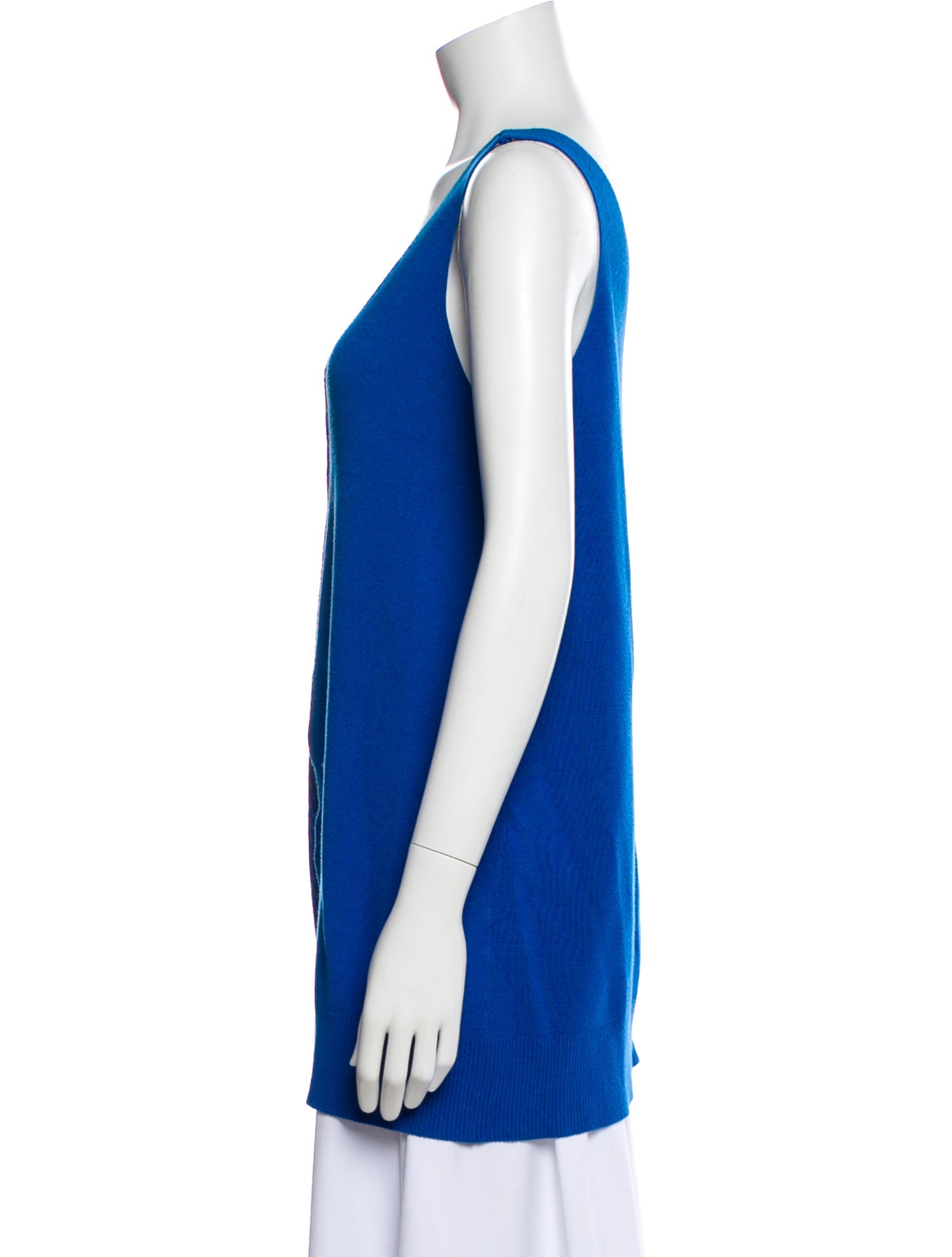 11 Honoré Scoop Neck Sweater