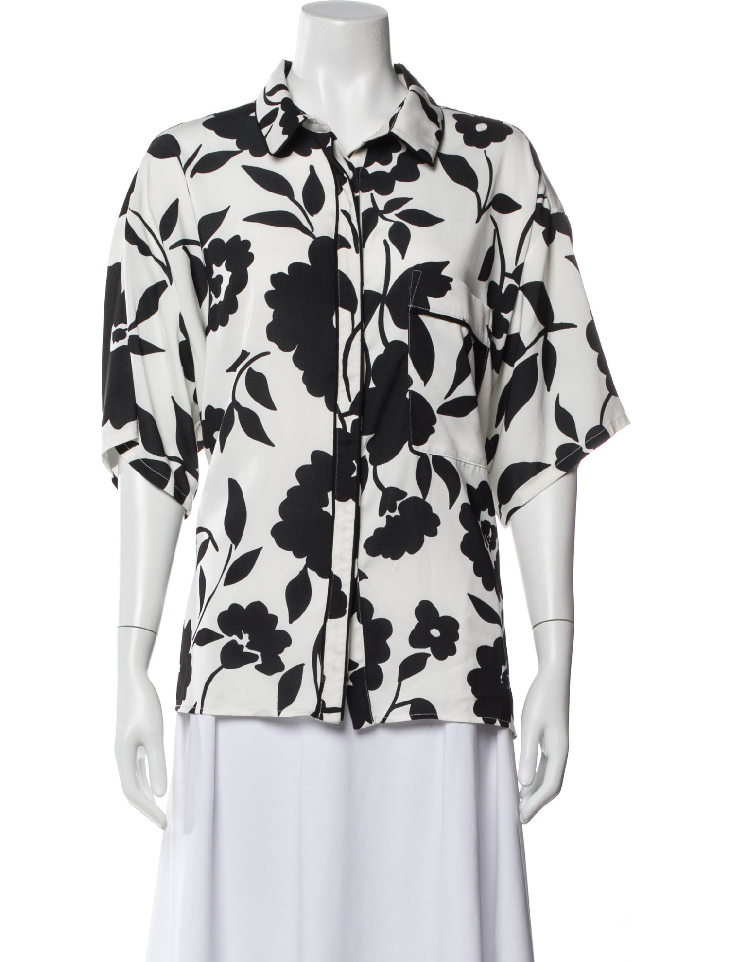 11 Honoré Floral Print Short Sleeve Button-Up Top