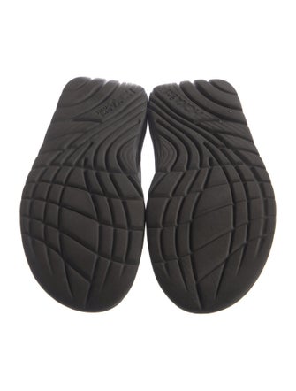 Hoka Rubber Slides