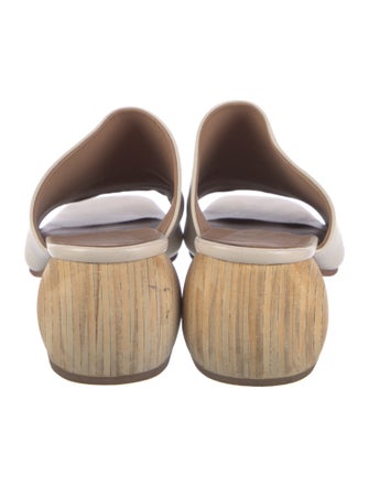 Huma Blanco Leather Slides