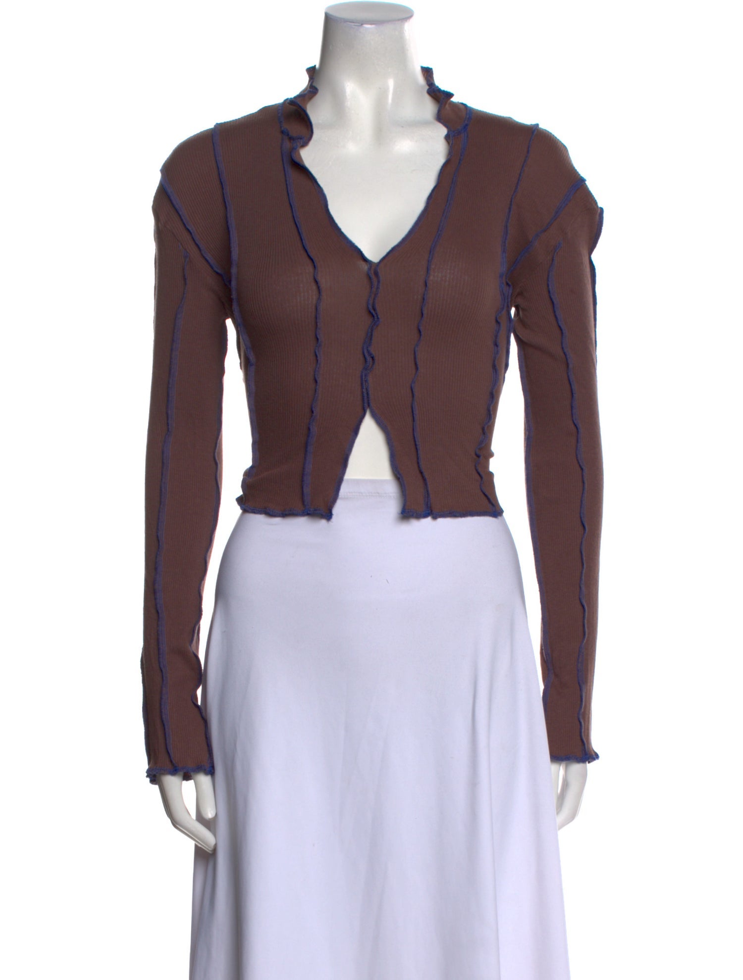 Helenamanzano V-Neck Long Sleeve Crop Top