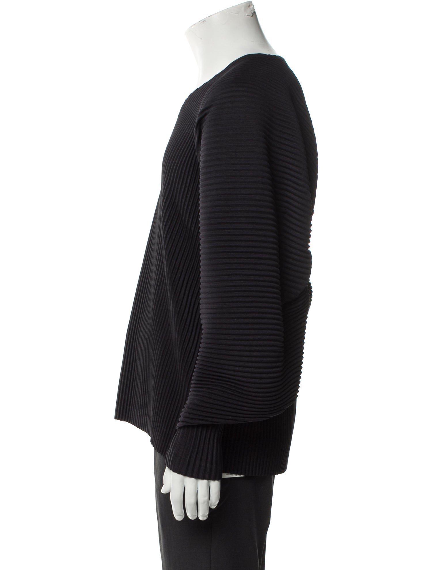 HOMME PLISSÉ ISSEY MIYAKE V-Neck Long Sleeve Jersey