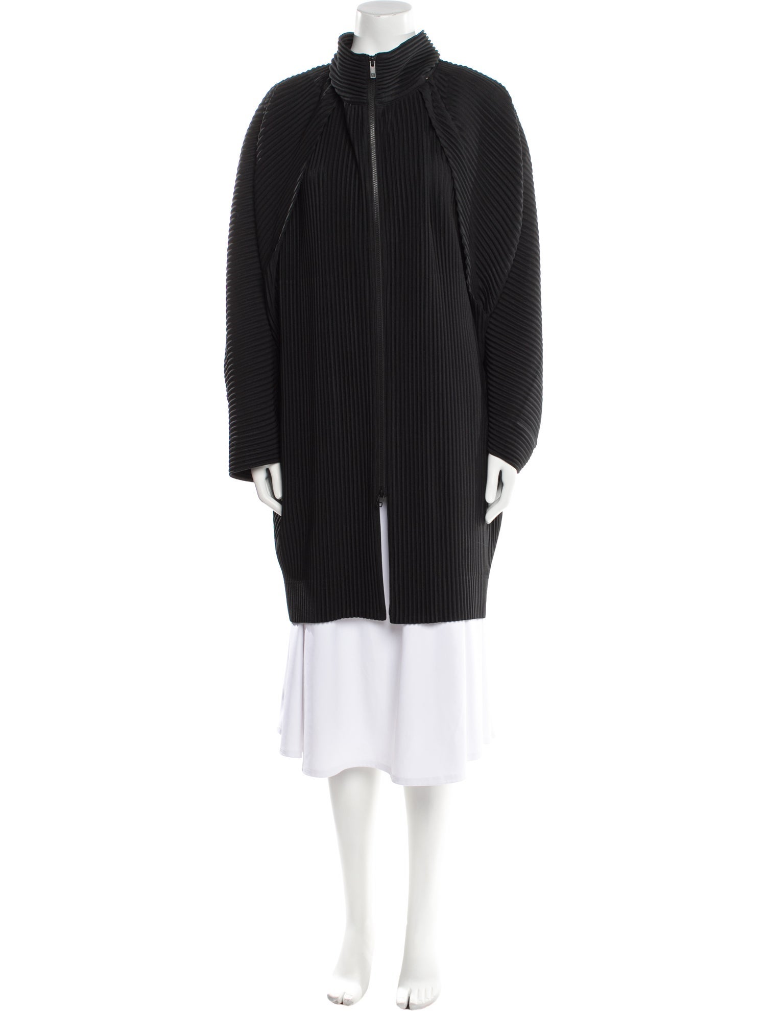 HOMME PLISSÉ ISSEY MIYAKE Coat