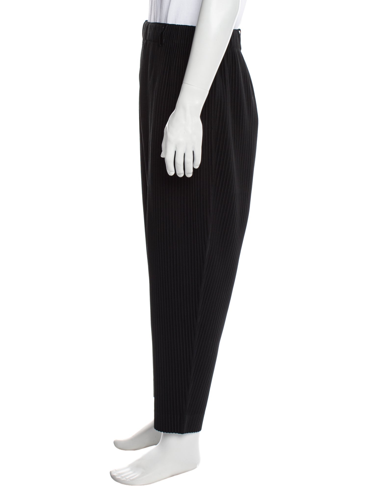 HOMME PLISSÉ ISSEY MIYAKE Pants