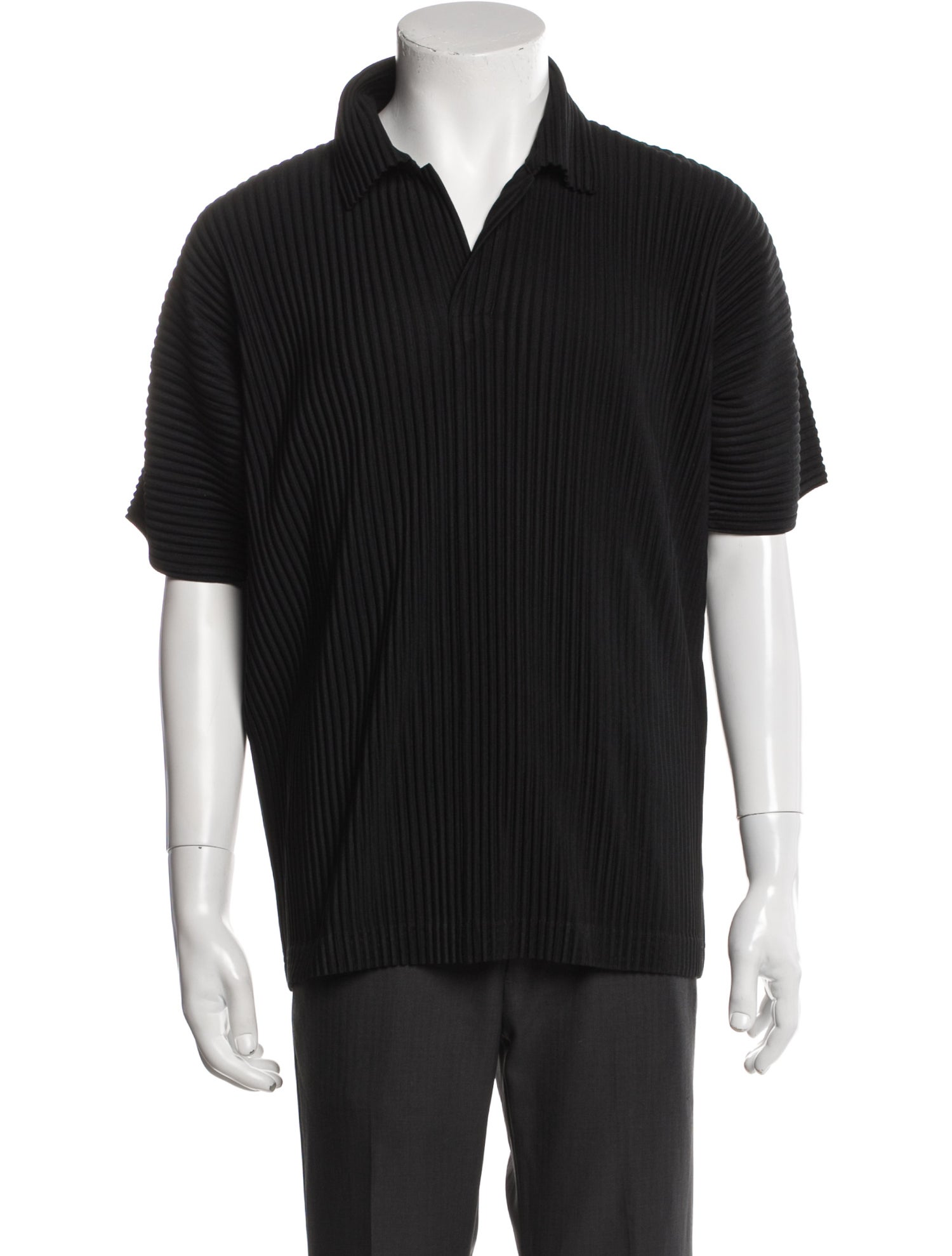 HOMME PLISSÉ ISSEY MIYAKE V-Neck Short Sleeve Polo Shirt