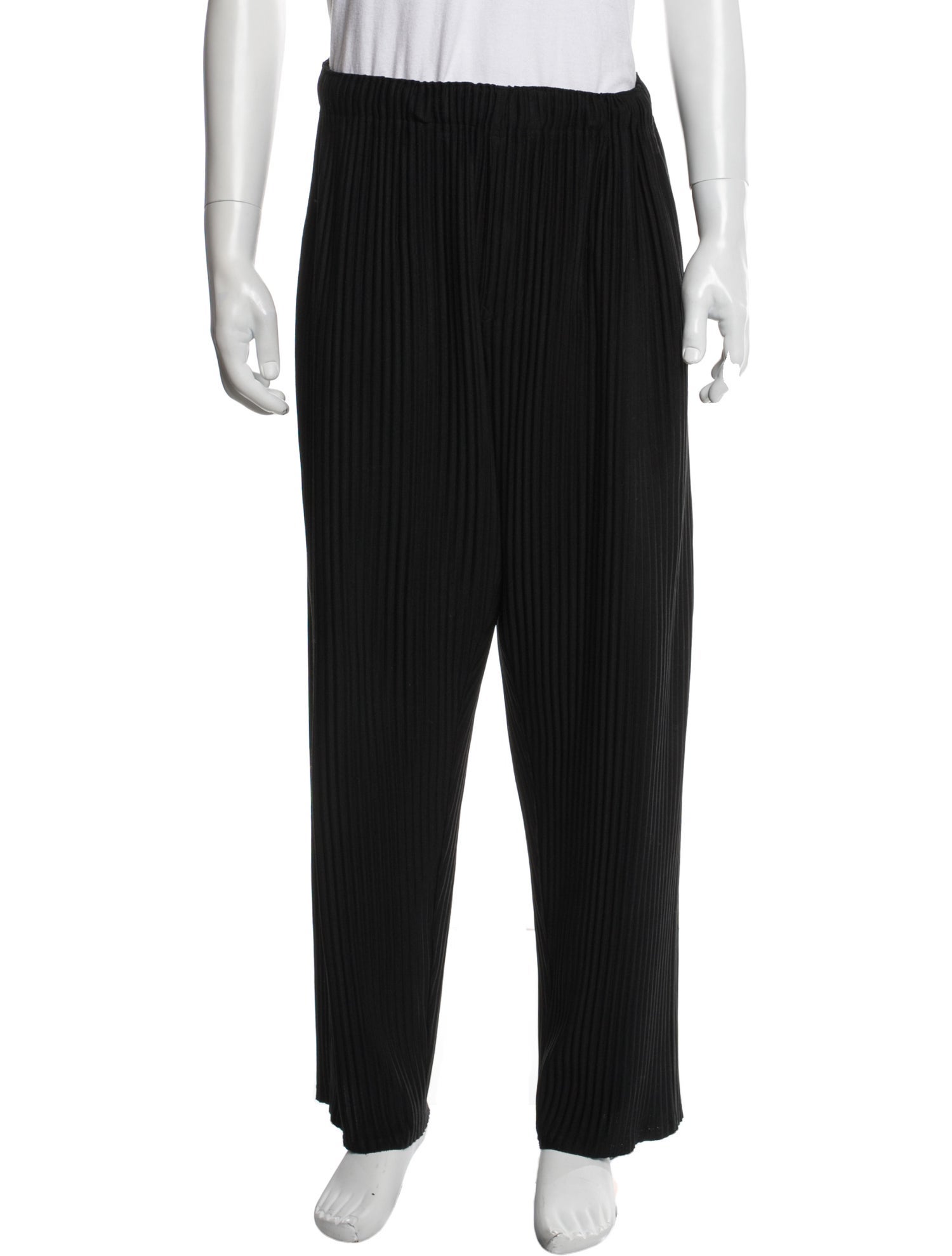HOMME PLISSÉ ISSEY MIYAKE Pants