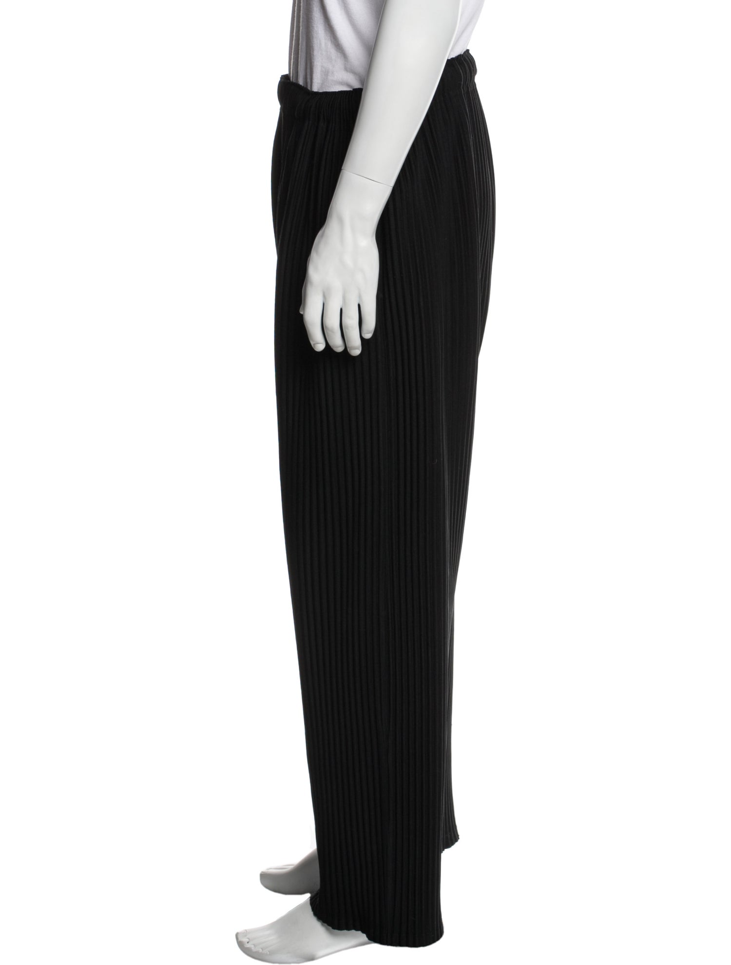 HOMME PLISSÉ ISSEY MIYAKE Pants