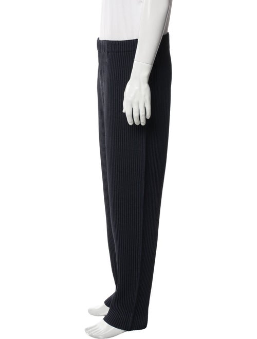 HOMME PLISSÉ ISSEY MIYAKE Pants