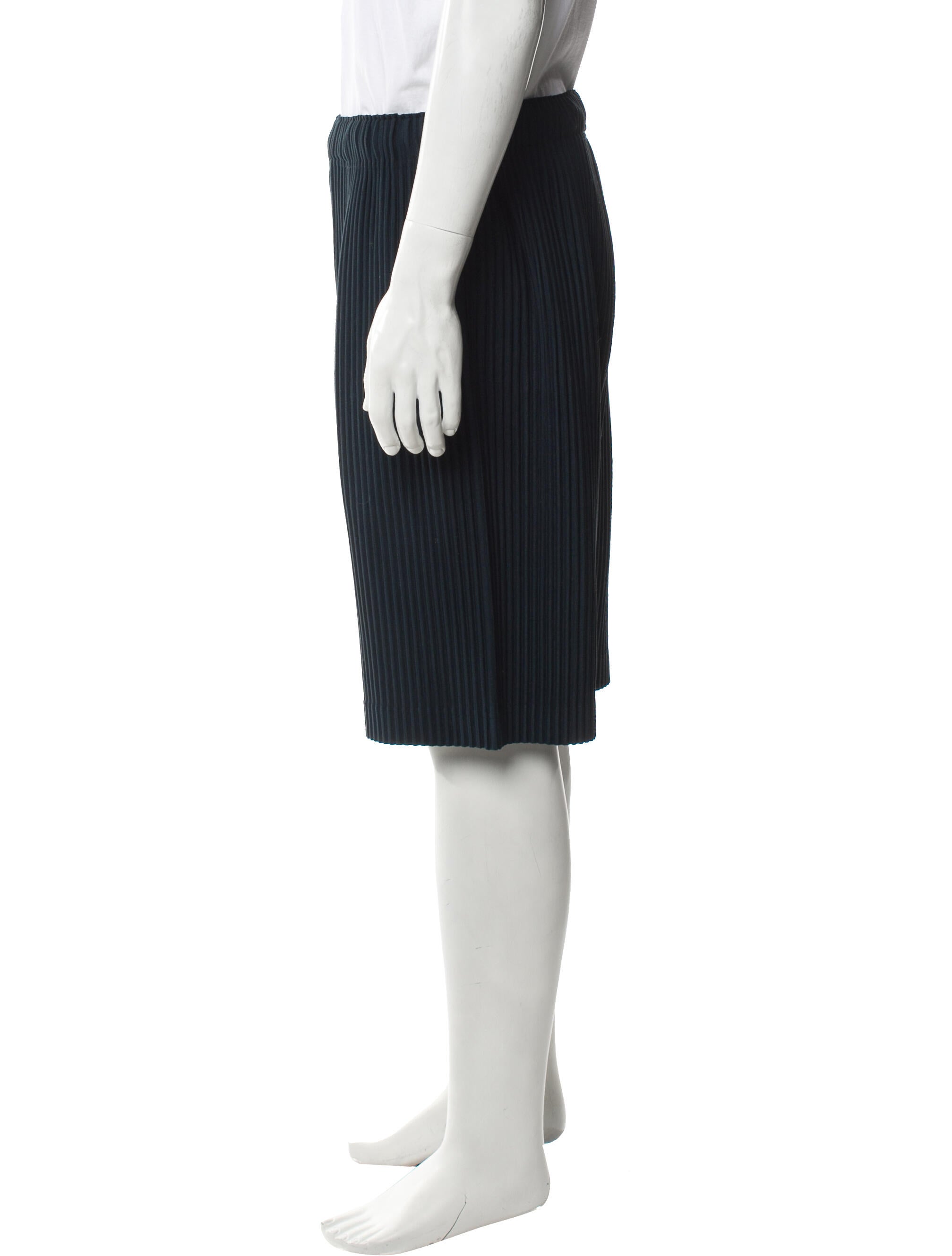 HOMME PLISSÉ ISSEY MIYAKE Jogger Shorts