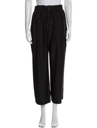 HOMME PLISSÉ ISSEY MIYAKE Pants
