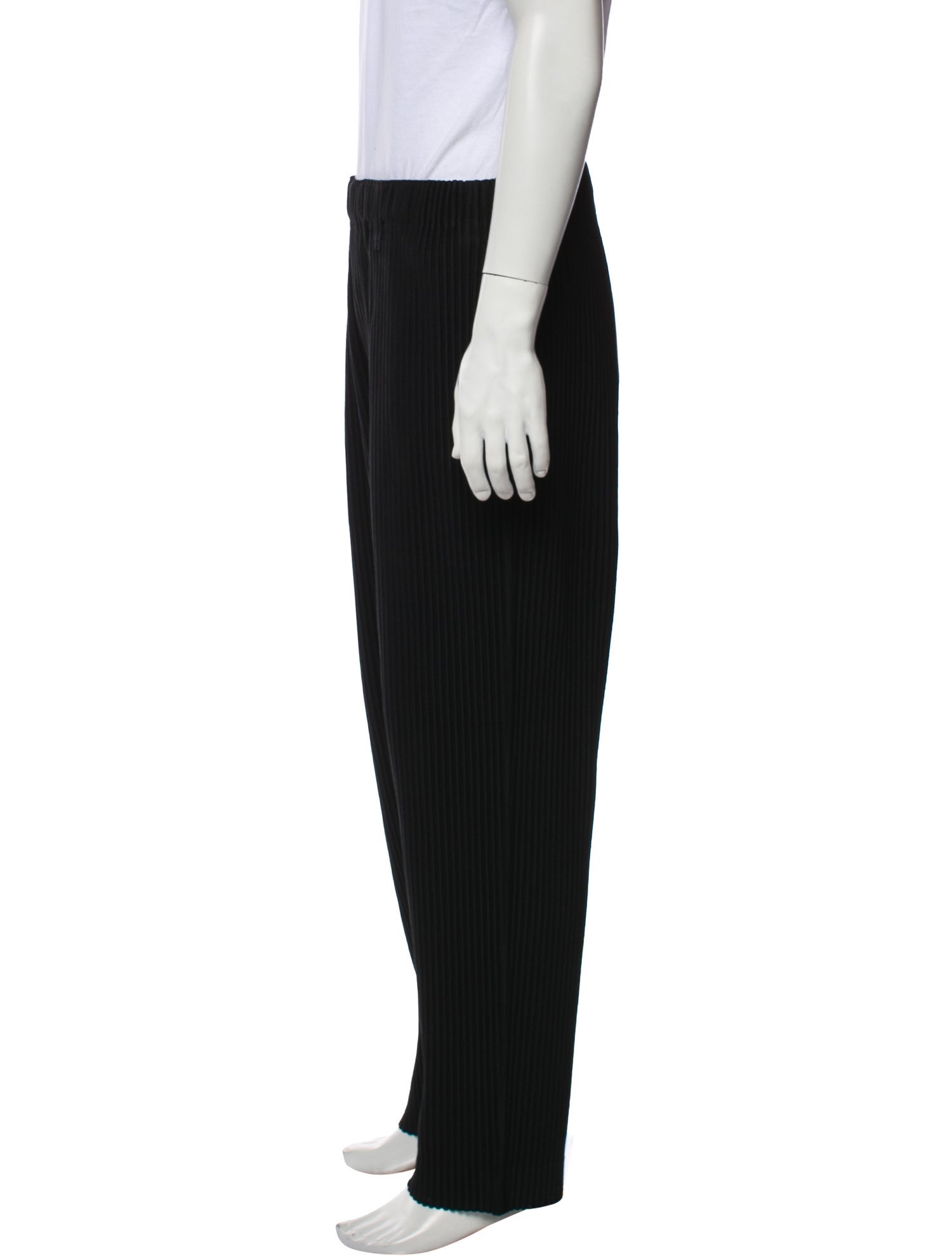 HOMME PLISSÉ ISSEY MIYAKE Pants