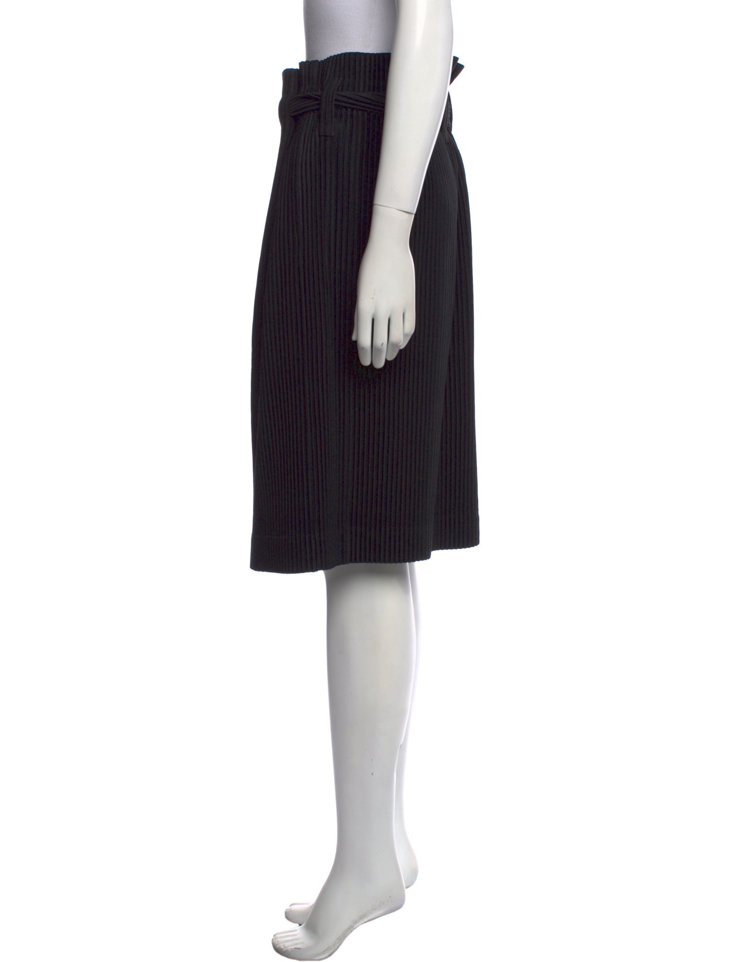 HOMME PLISSÉ ISSEY MIYAKE Pleated Accents Knee-Length Skirt