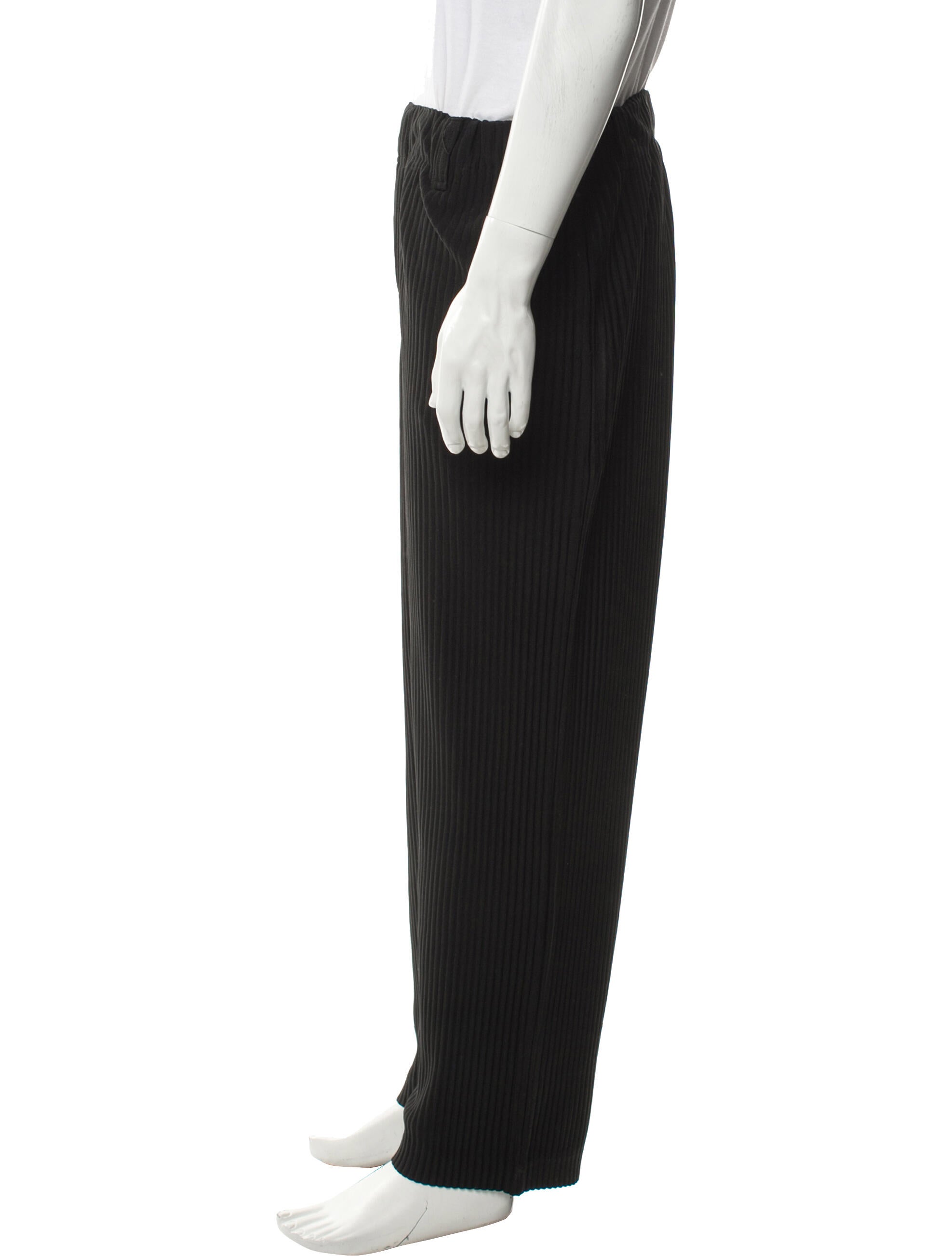 HOMME PLISSÉ ISSEY MIYAKE Pants