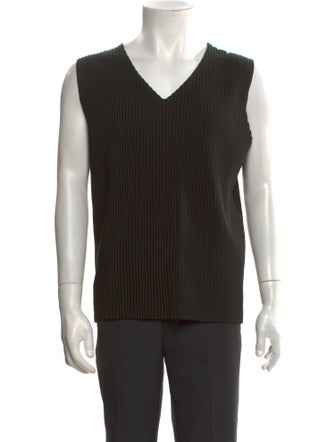 HOMME PLISSÉ ISSEY MIYAKE V-Neck Sleeveless Sweater Vest