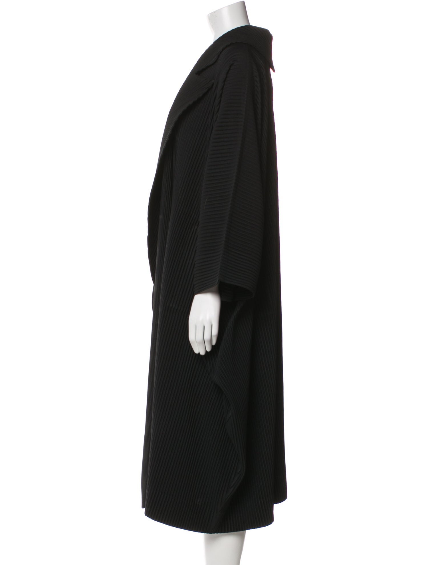 HOMME PLISSÉ ISSEY MIYAKE Coat