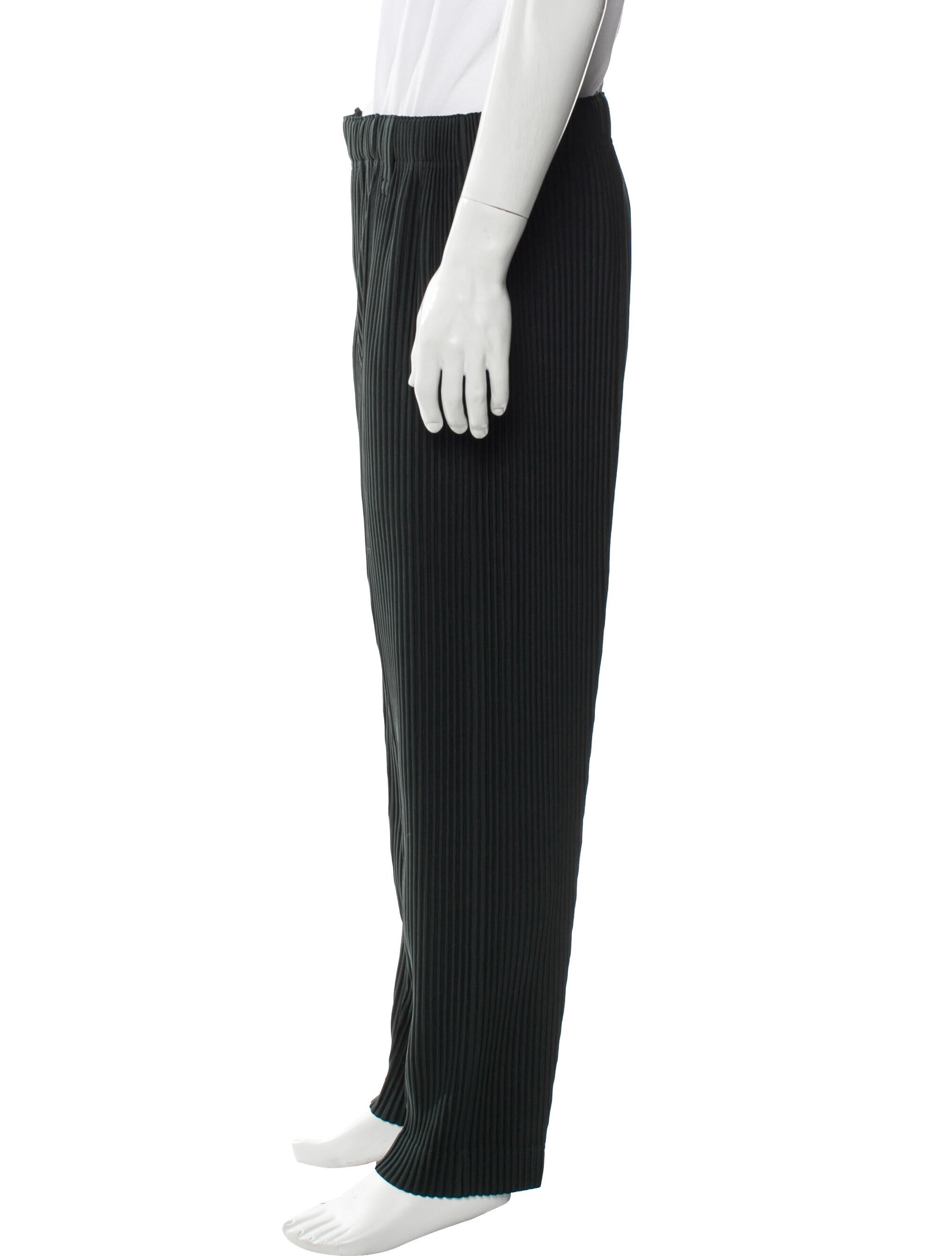 HOMME PLISSÉ ISSEY MIYAKE Pants