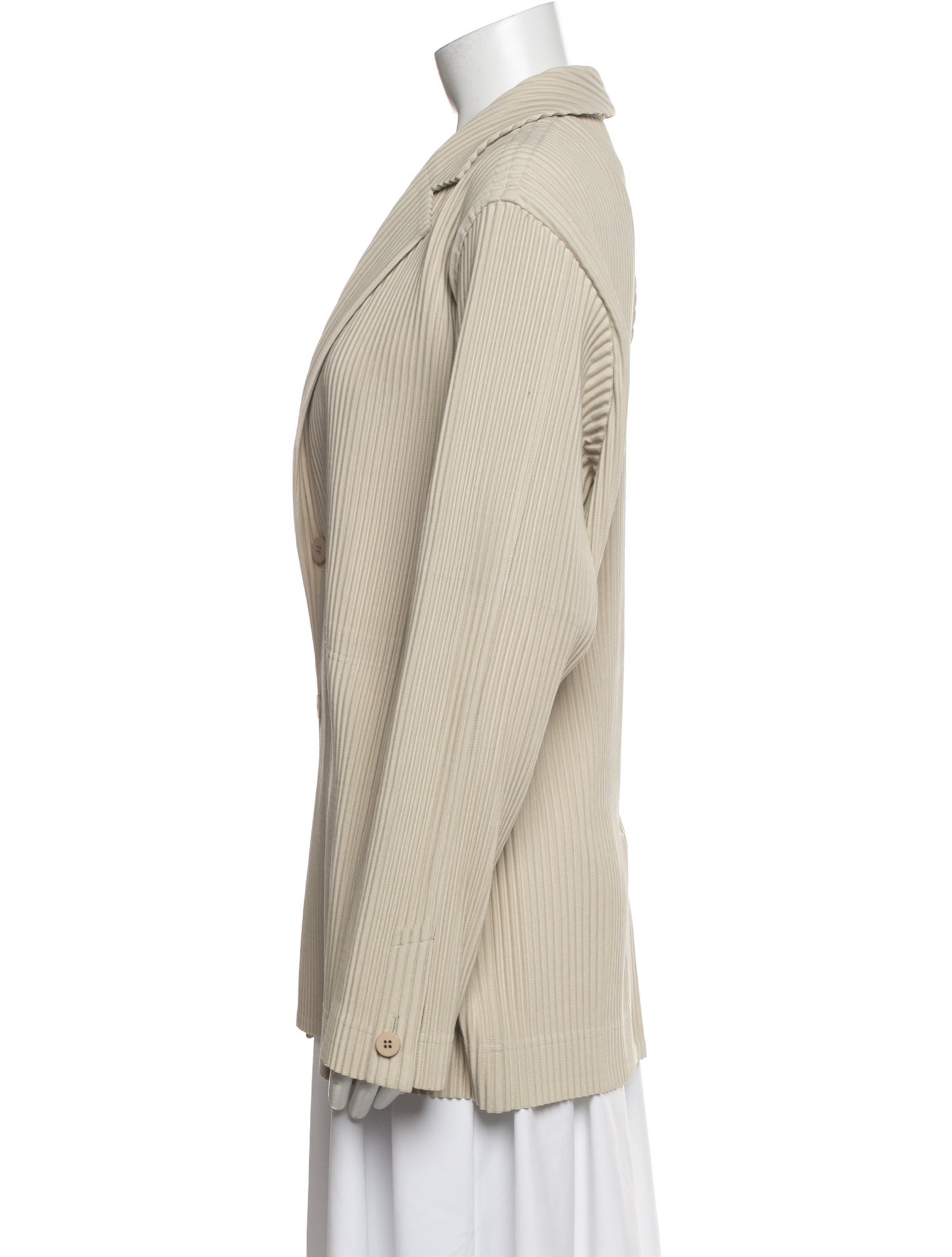 HOMME PLISSÉ ISSEY MIYAKE Pleated Accents Blazer