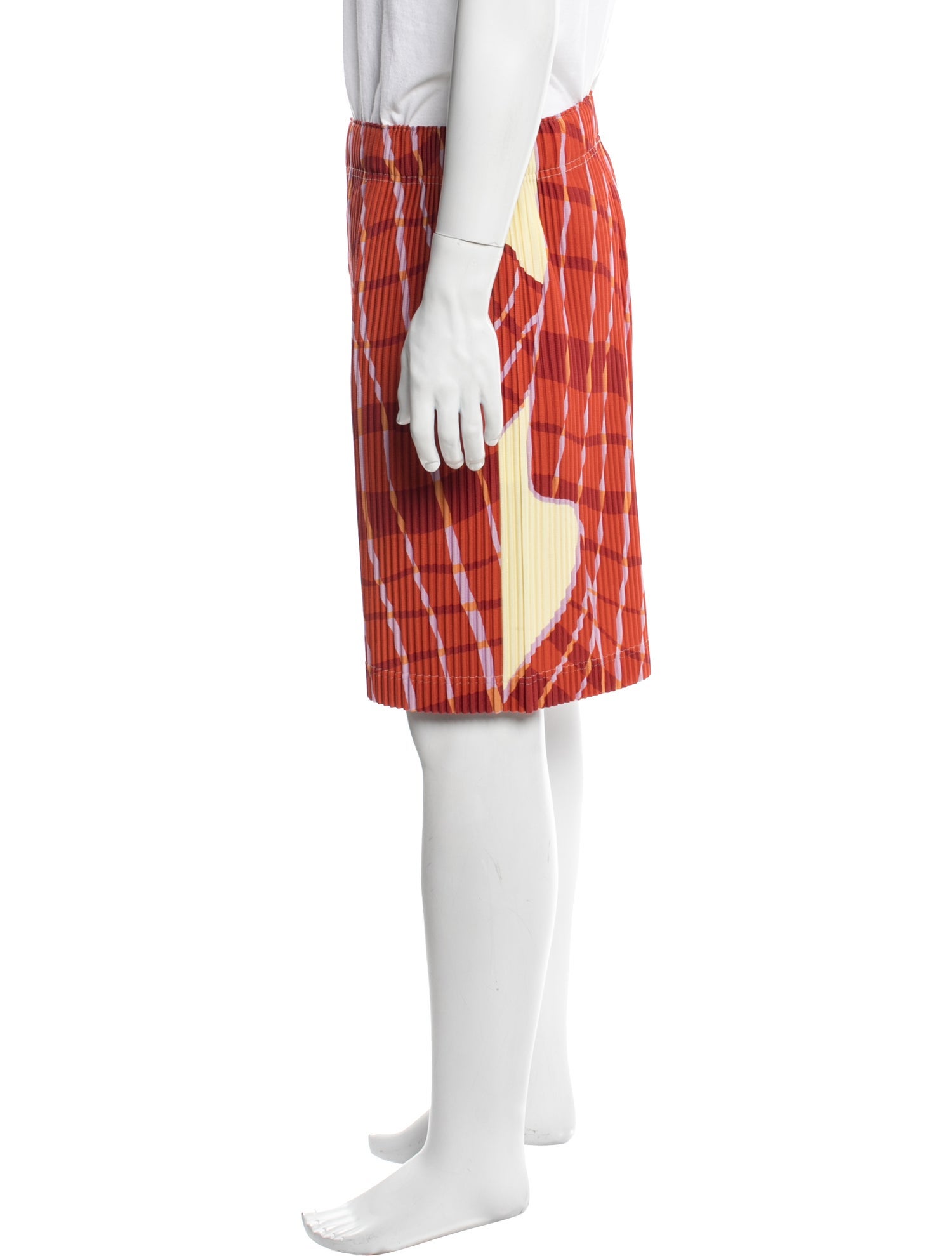 HOMME PLISSÉ ISSEY MIYAKE Plaid Print Shorts w/ Tags