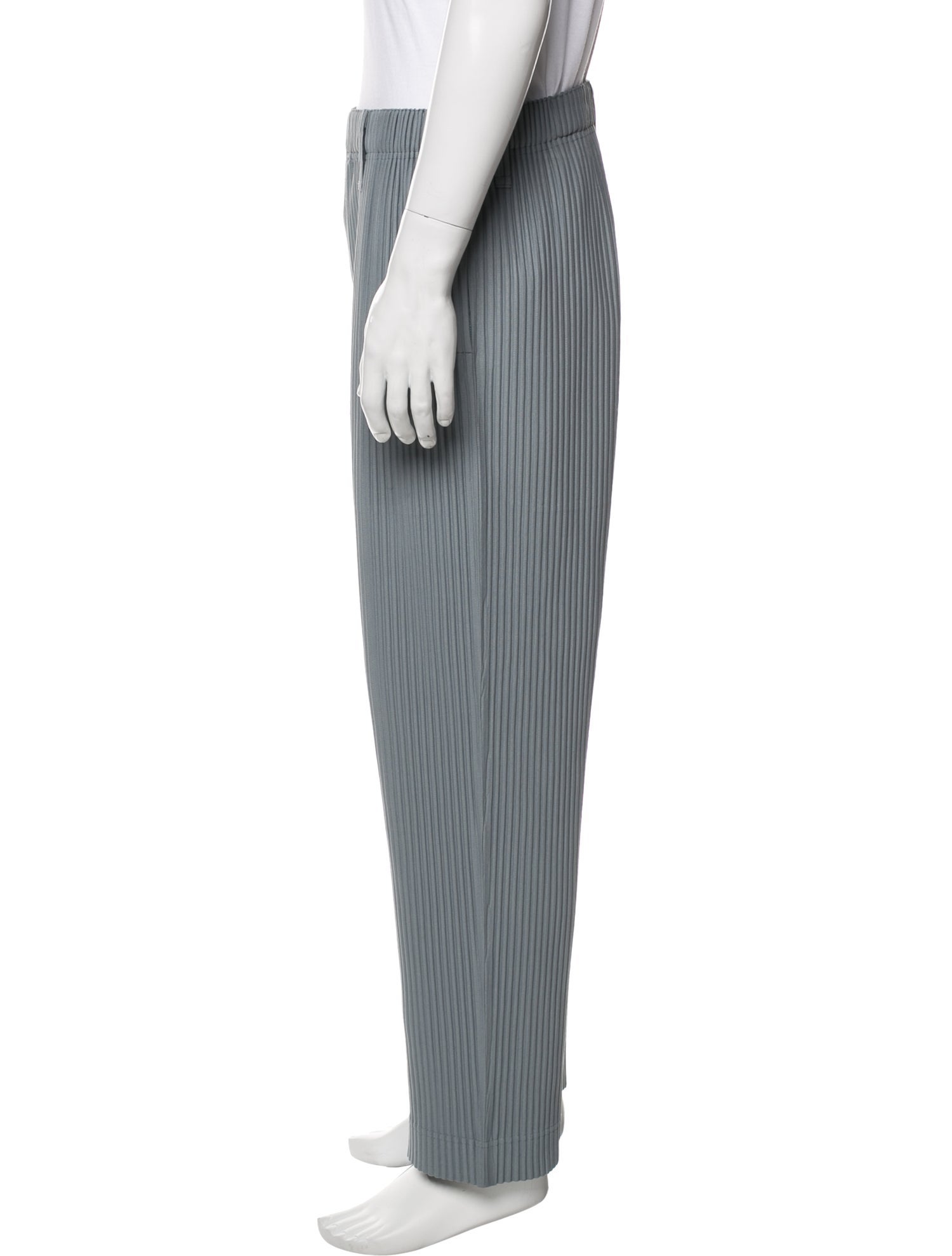 HOMME PLISSÉ ISSEY MIYAKE Pants