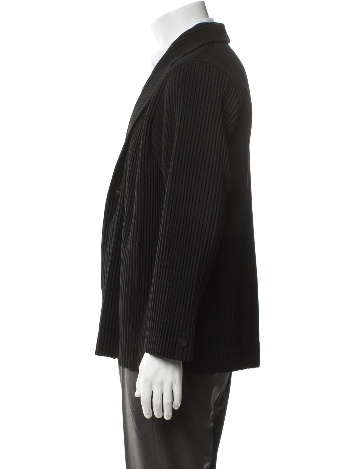 HOMME PLISSÉ ISSEY MIYAKE Pleated Accents Blazer