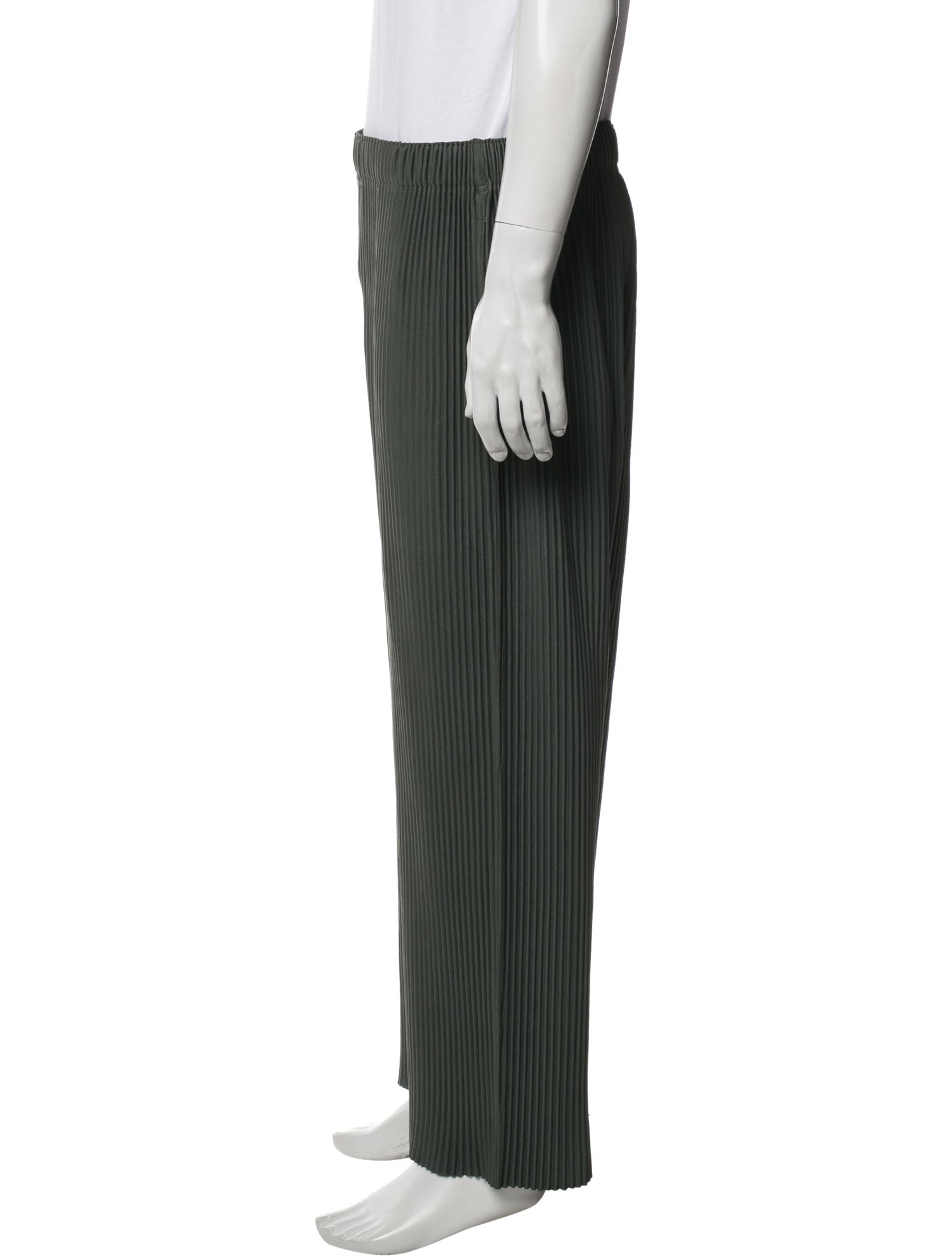 HOMME PLISSÉ ISSEY MIYAKE Pants