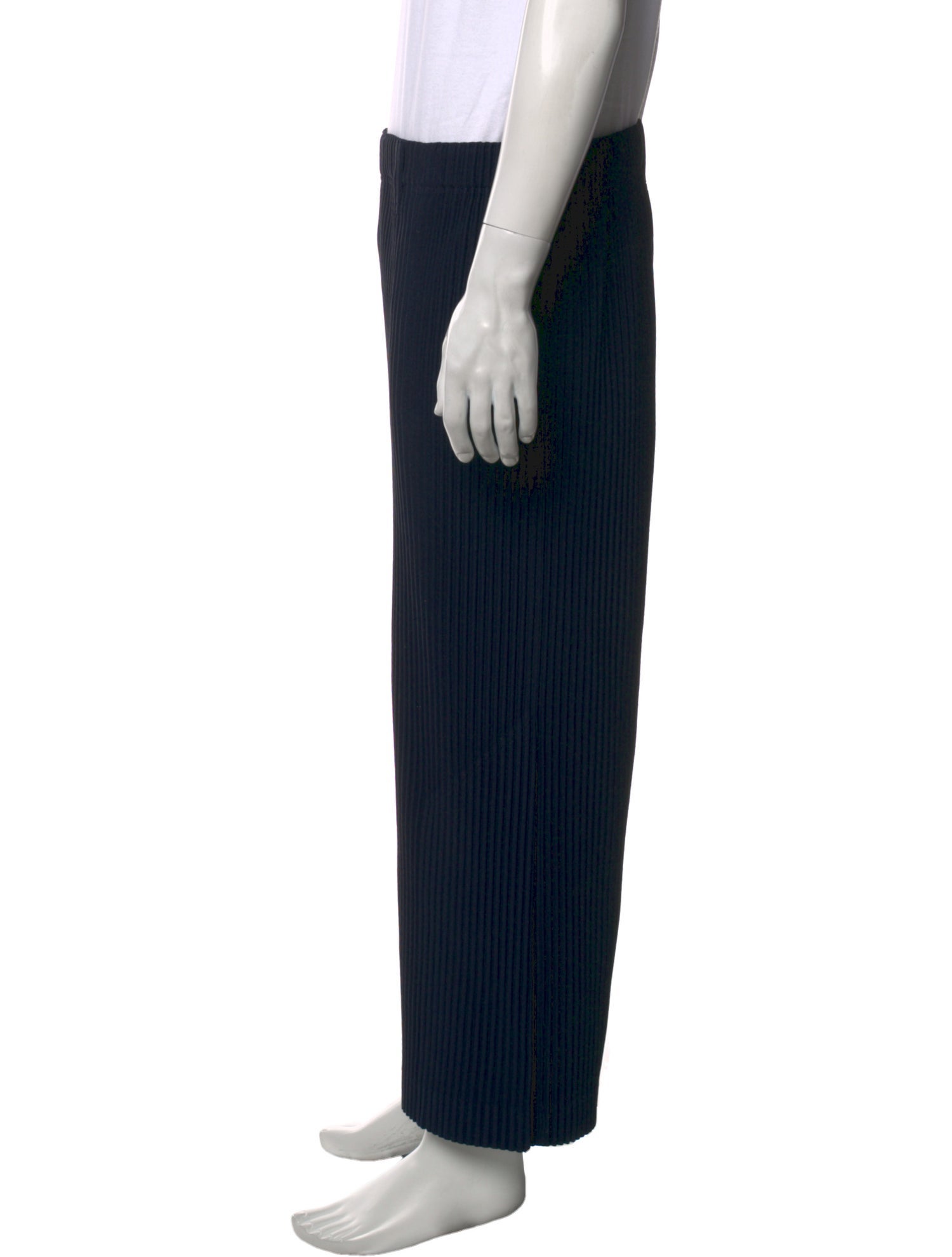 HOMME PLISSÉ ISSEY MIYAKE Pants