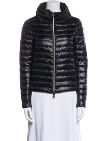 Pre-owned Herno Down Jacket In Black