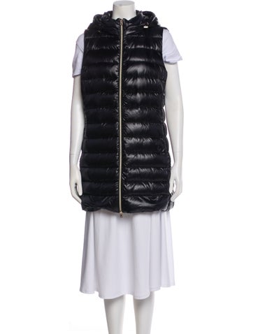 Pre-owned Herno Nylon Vest In Black