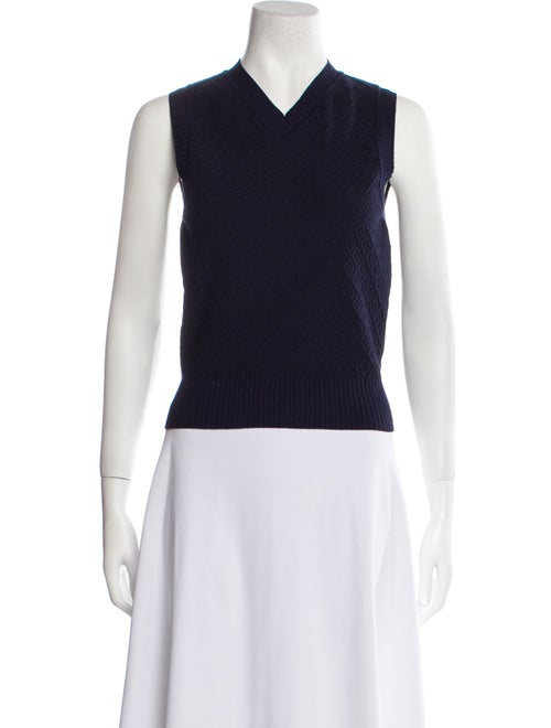 High Sport V-Neck Sleeveless Top