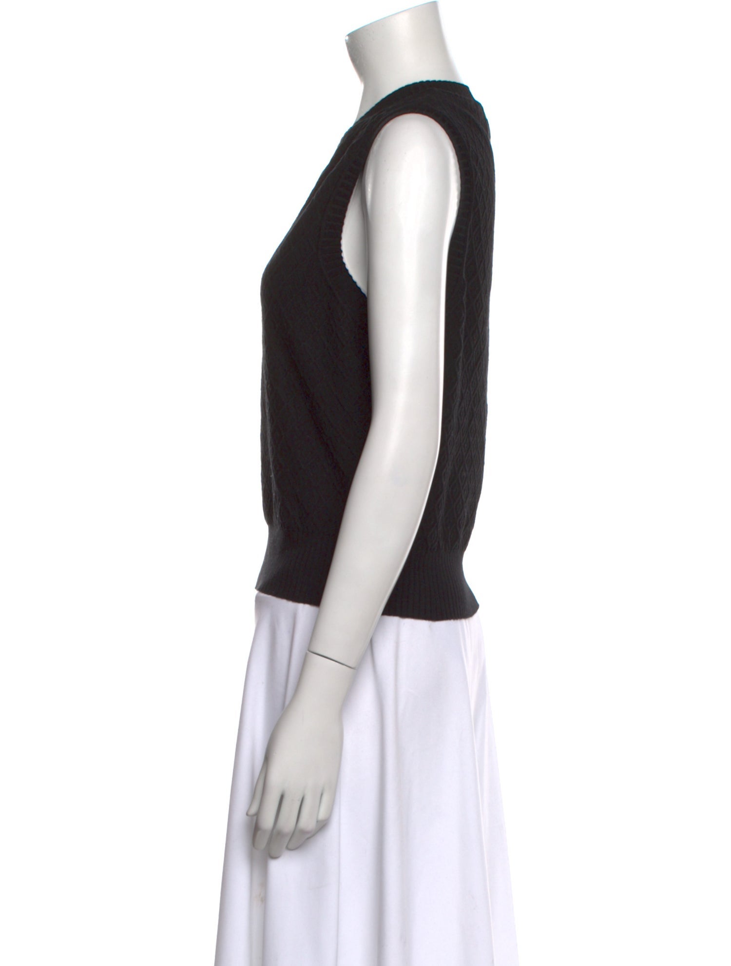 High Sport V-Neck Sleeveless Top