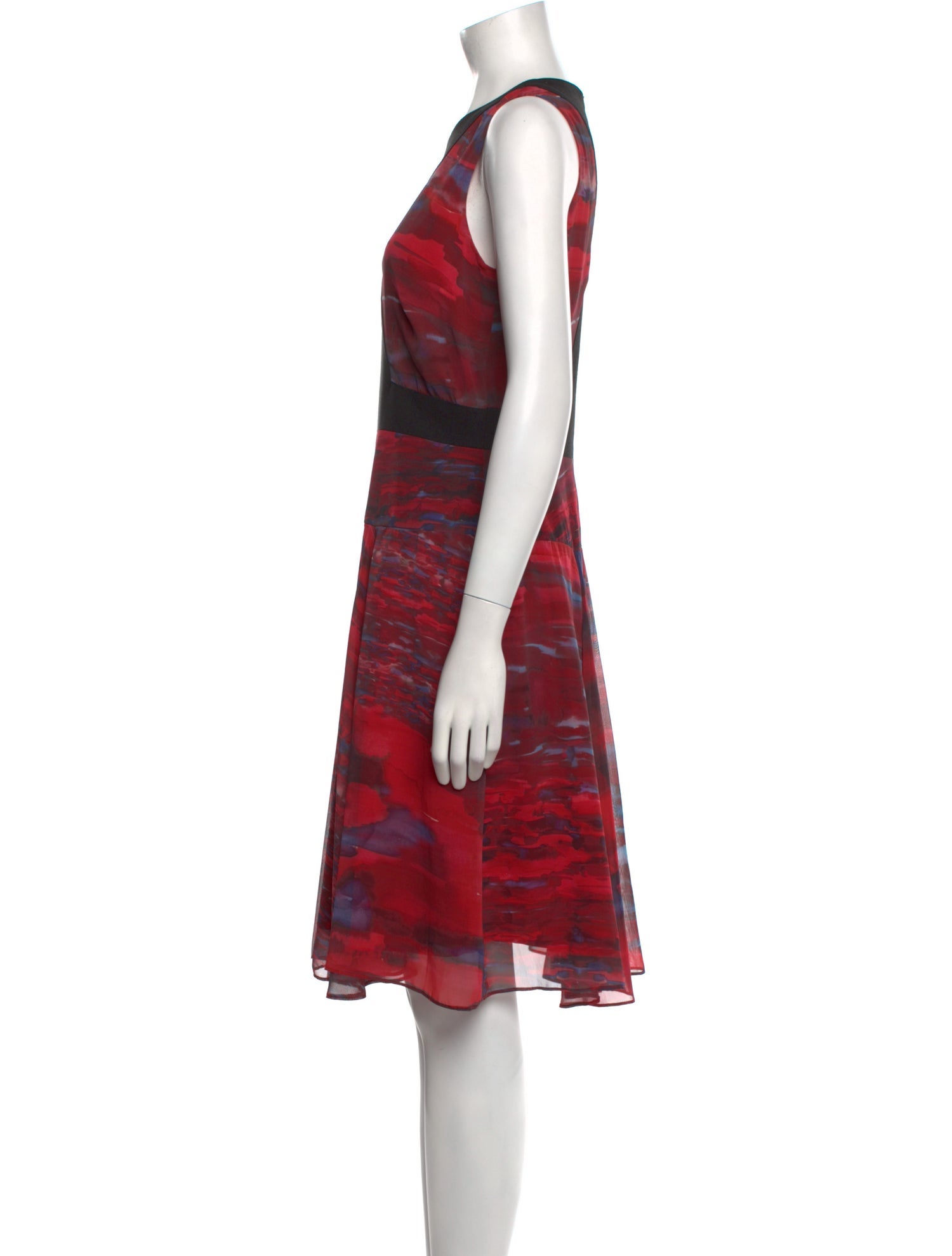 Hunter Bell Printed Knee-Length Dress