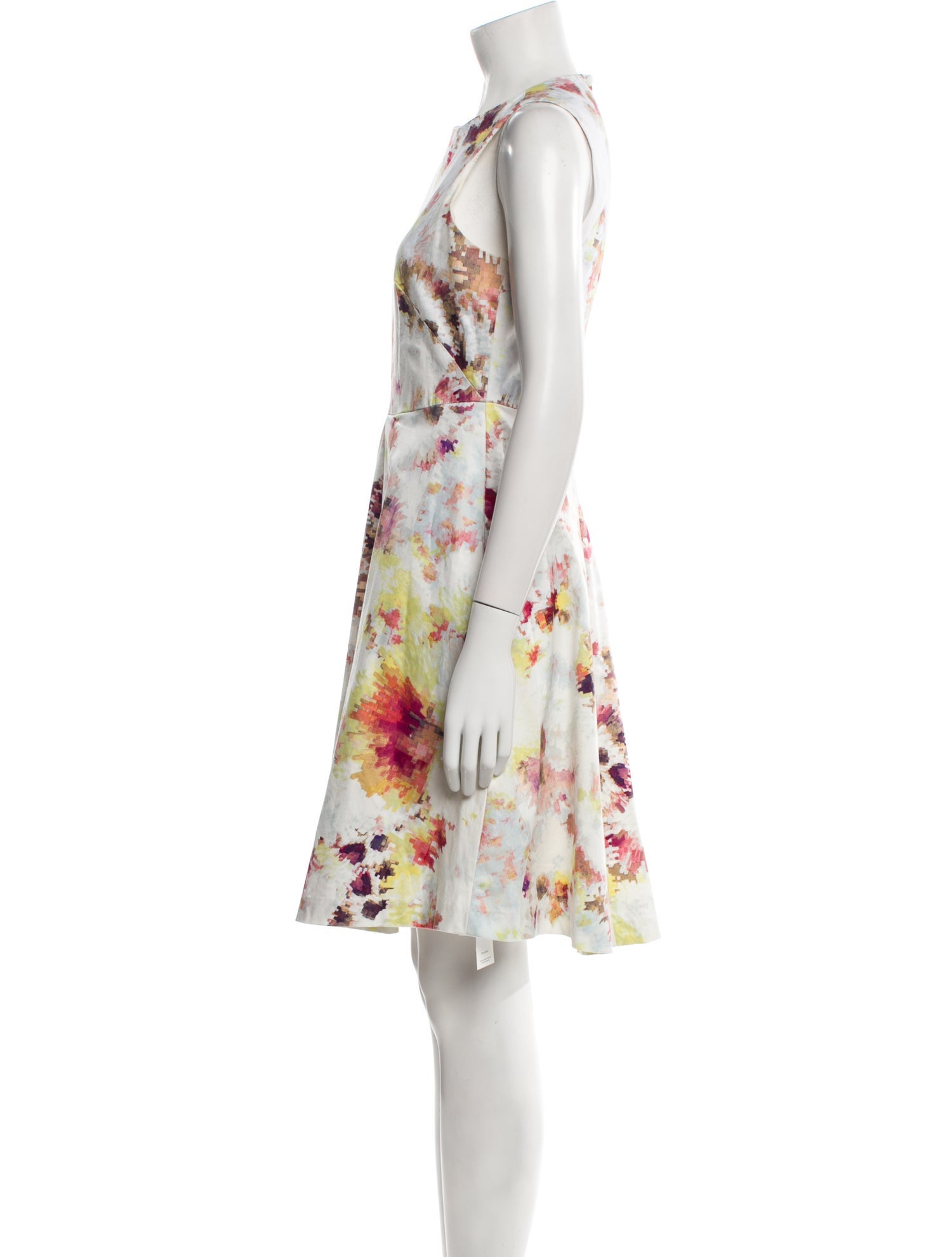 Hunter Bell Floral Print Knee-Length Dress