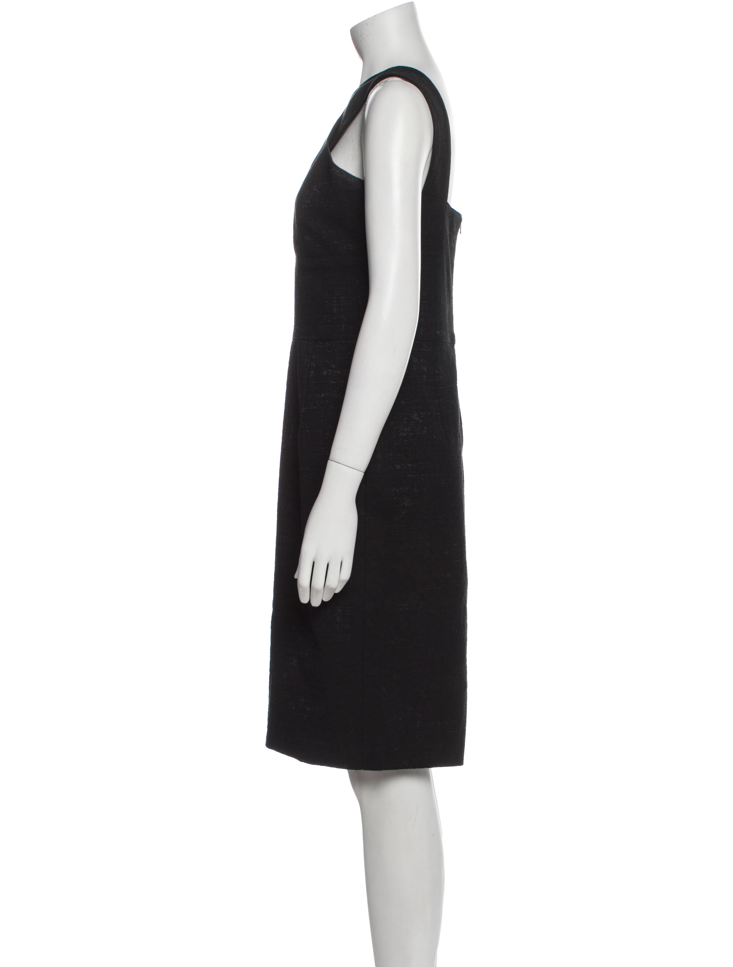 Hunter Bell V-Neck Knee-Length Dress