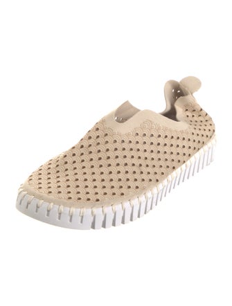 Ilse Jacobsen Vegetarian Suede Lasercut Accents Oxfords