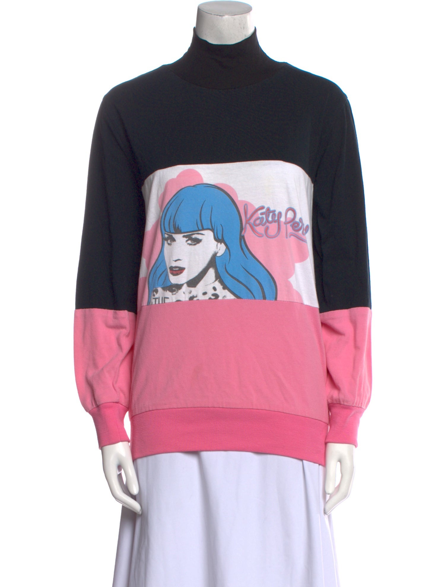 Idilvice! Graphic Print Turtleneck Sweatshirt