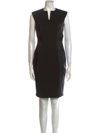 G.I.L.I. V-Neck Knee-Length Dress