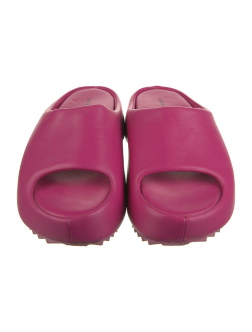 Inuikii Leather Slides