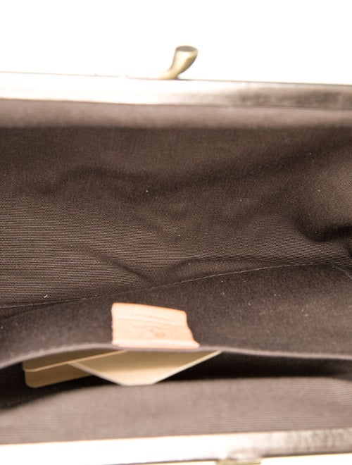 Il Bisonte Leather Clutch