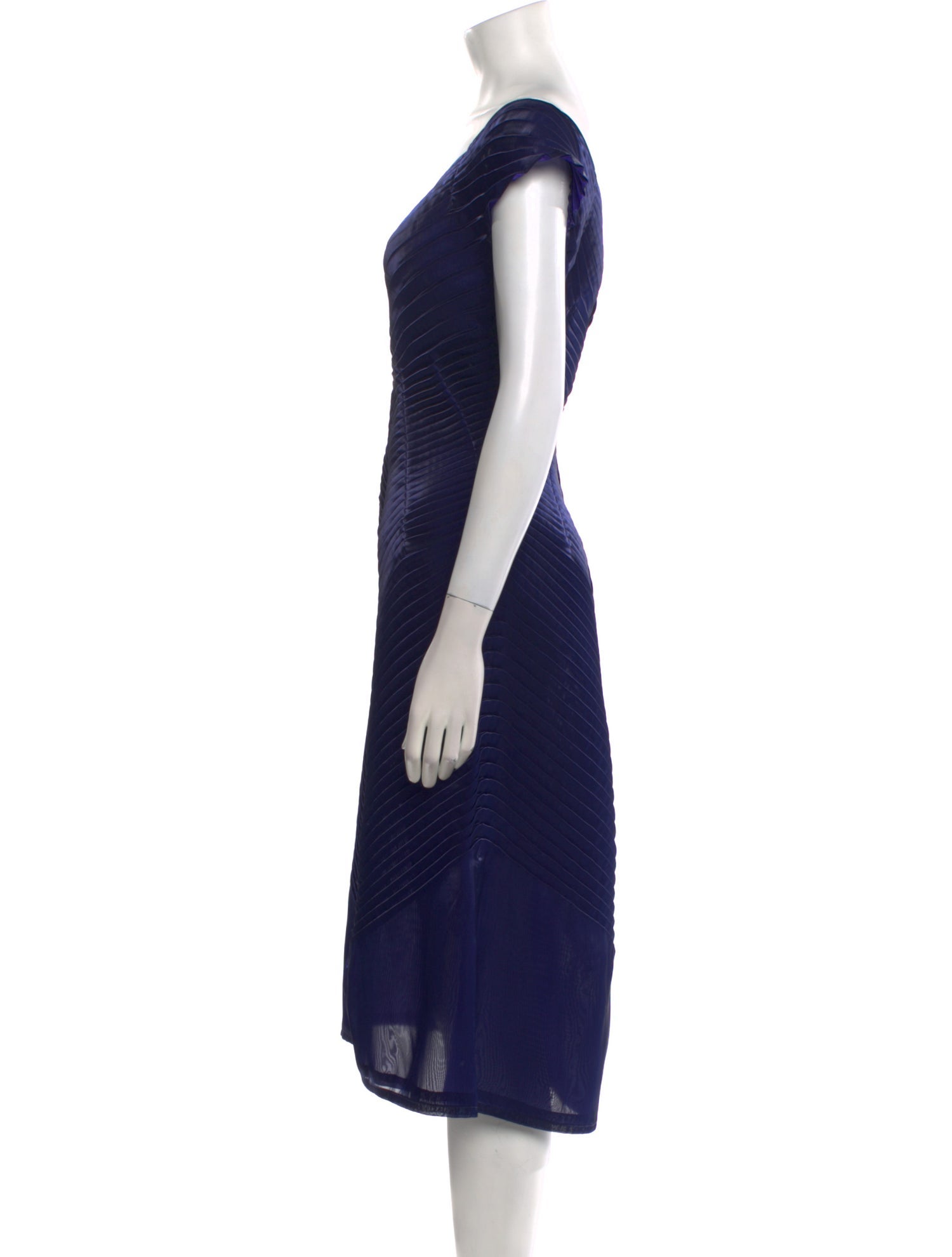 Issey Miyake Fete V-Neck Midi Length Dress