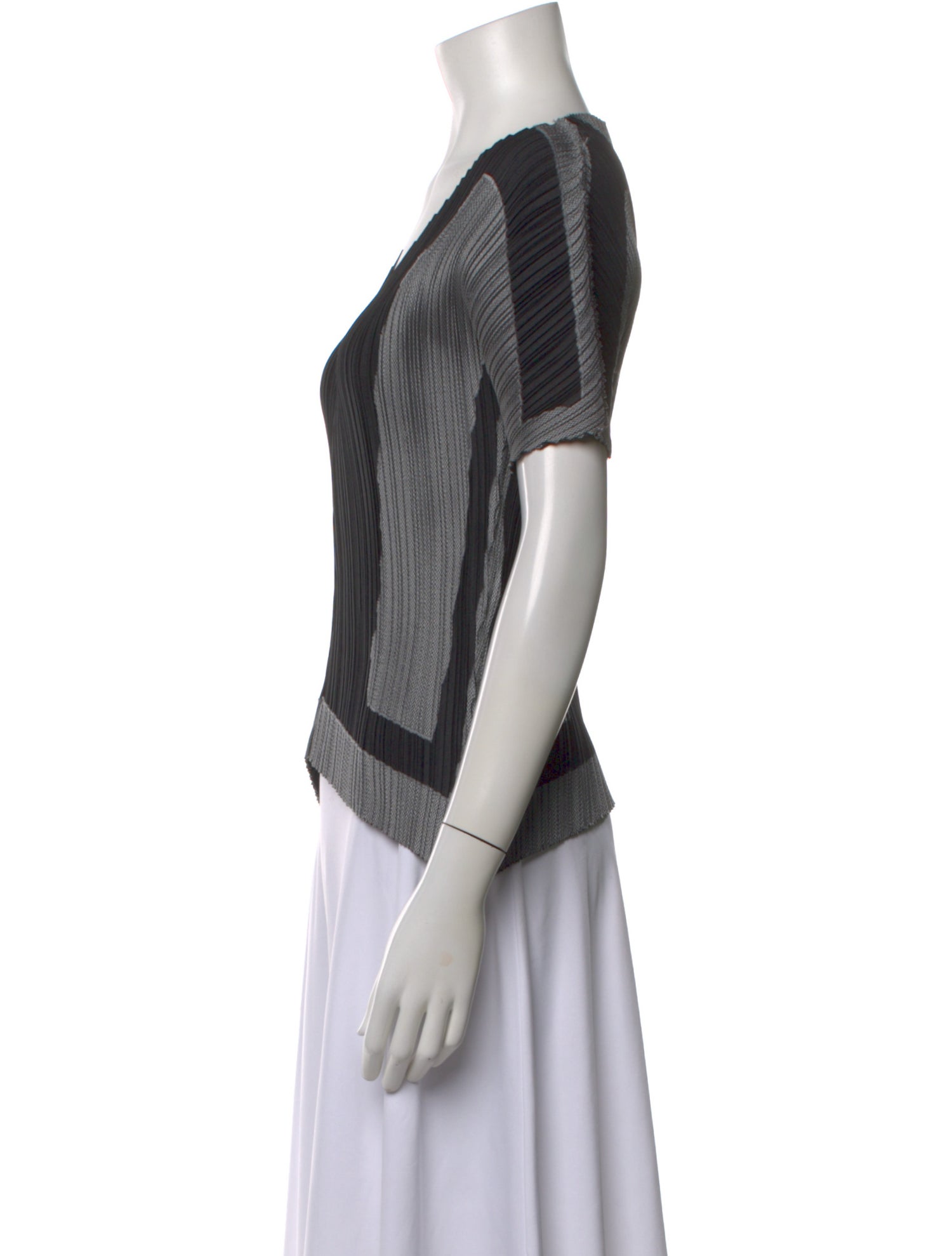 Issey Miyake Fete | The RealReal