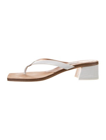 Pre-owned Miista Embossed Leather Flip Flops In White