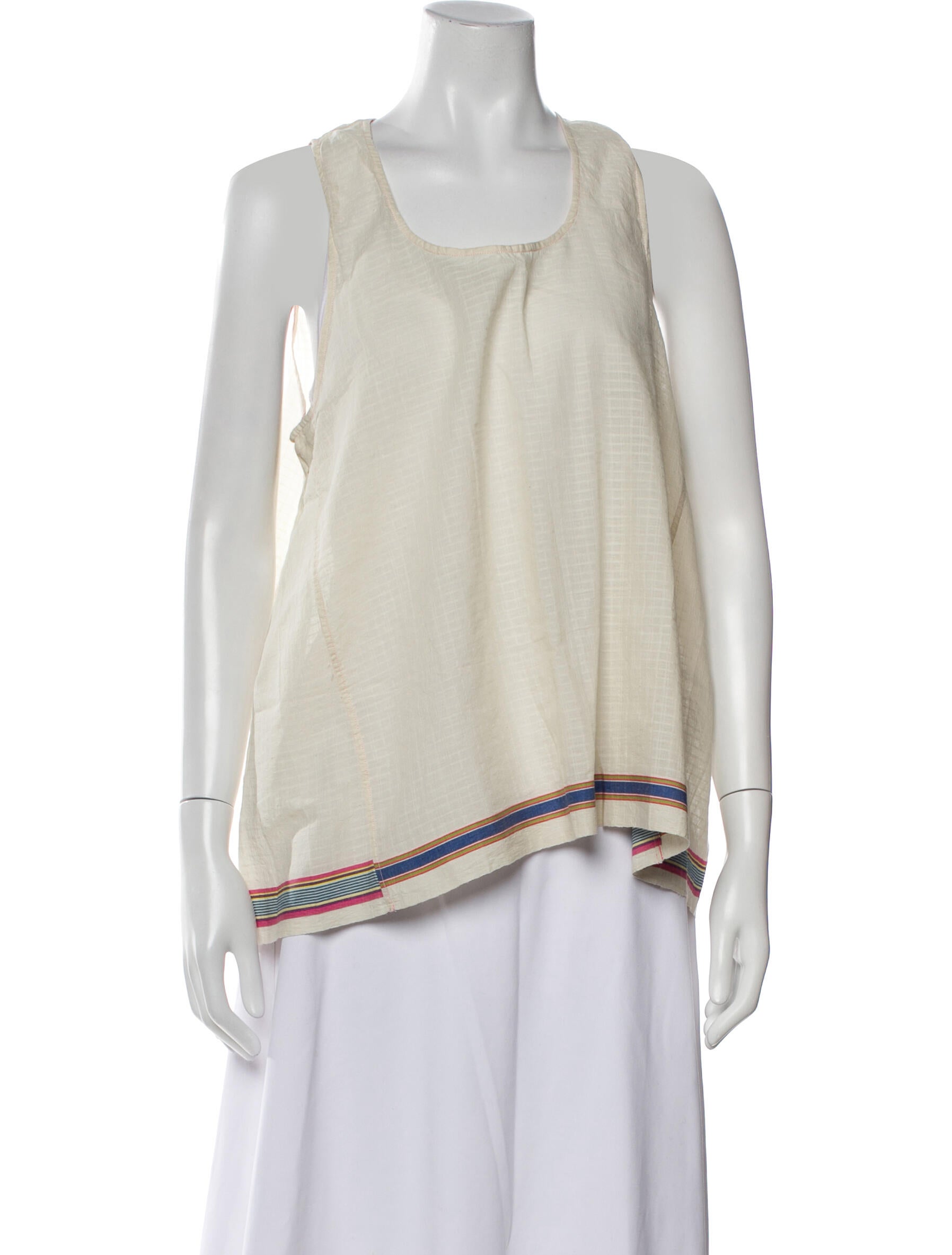 Injiri Scoop Neck Sleeveless Top